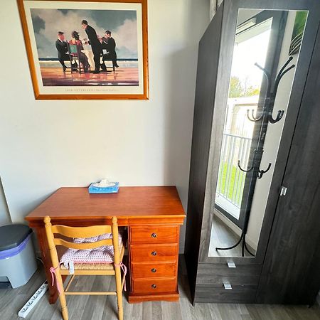 Jolie Chambre A Nanterre Prefecture Proche La Defense Arena Campus Sncf Et Paris 외부 사진